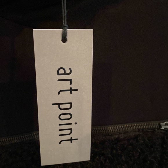 Art Point Top - Picture 7 of 9